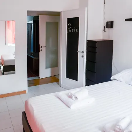 Casa Riviera Appartement Milaan
