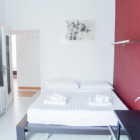 Appartement Casa Riviera Milaan